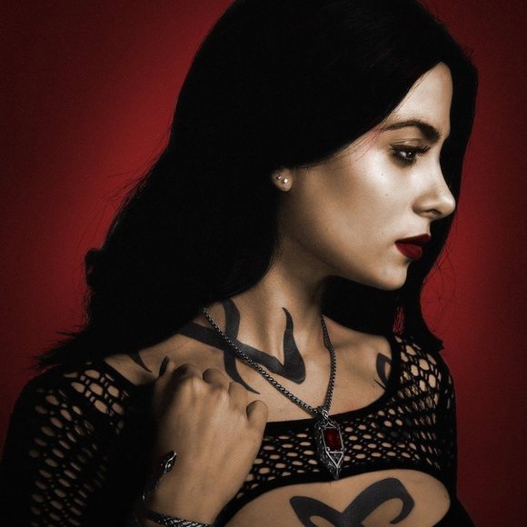 Bioworld Mortal Instruments Authentic RepIica Necklace ASO Isabelle Lightwood - Picture 10 of 13